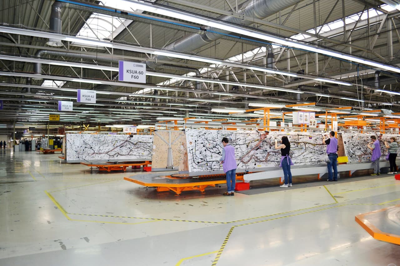 Kromberg and Schubert electrical wiring plant in Lutsk halts operations following Russian attack