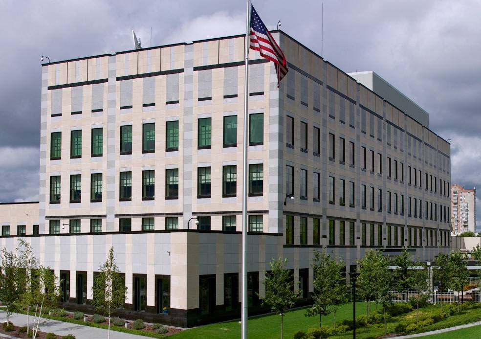 CNN: US Embassy in Kyiv asks authorization to evacuate non-essential staff