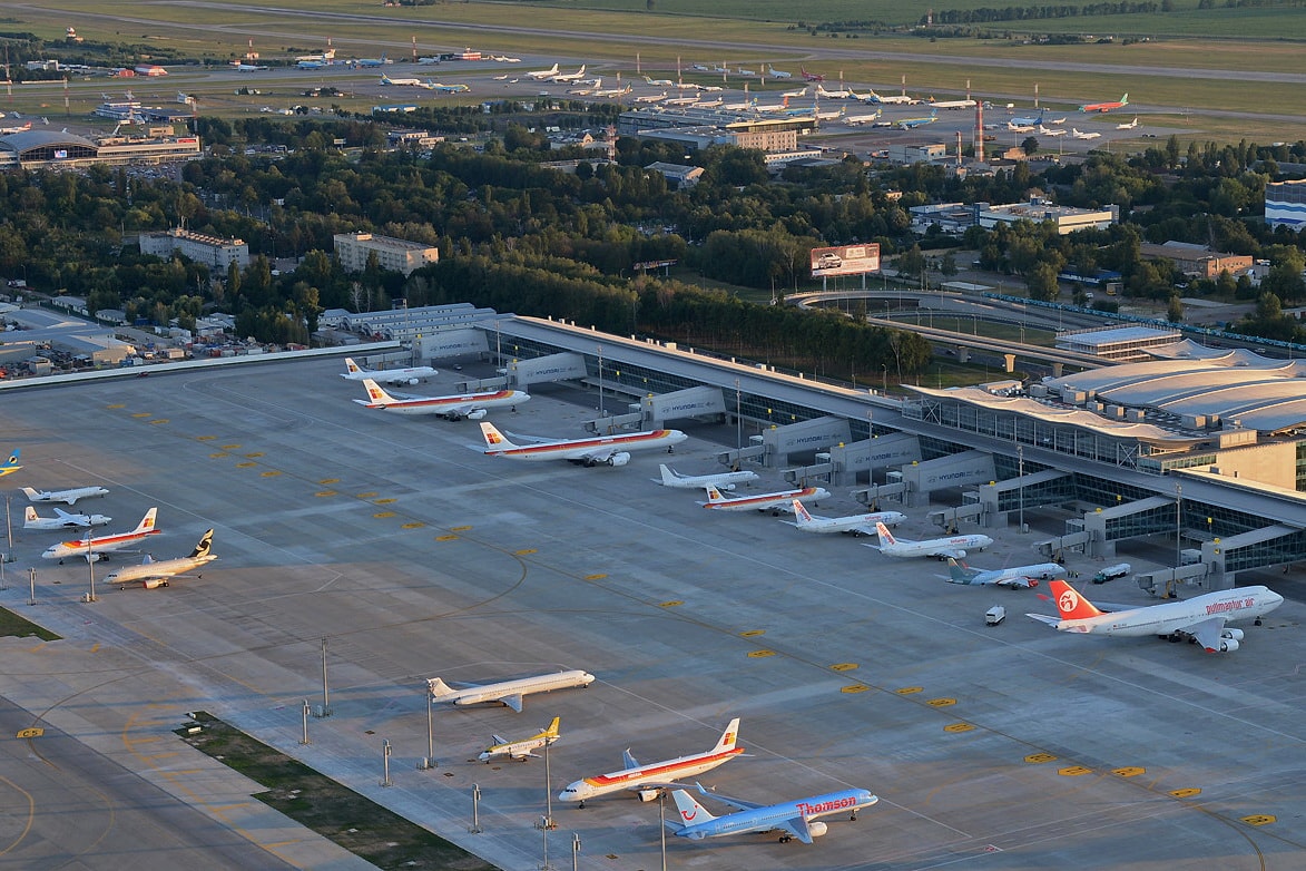 4 European airlines pull back from overnight stay in Kyiv amid invasion fears