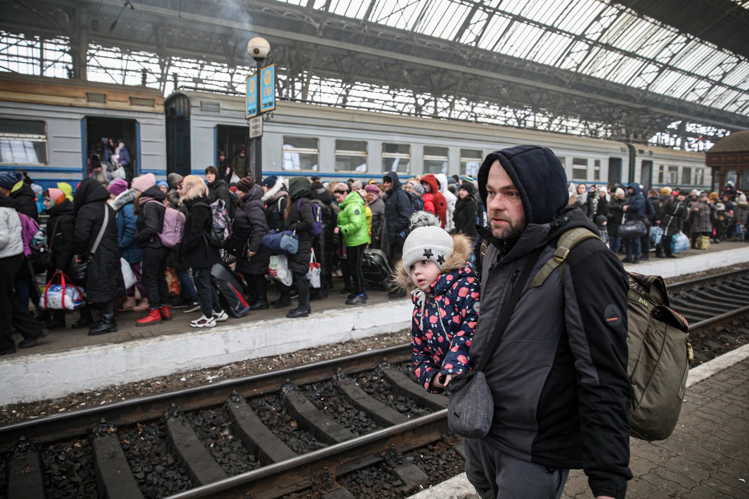 Ukraine’s unemployment rate record high amid war, but labor market recovering in some regions
