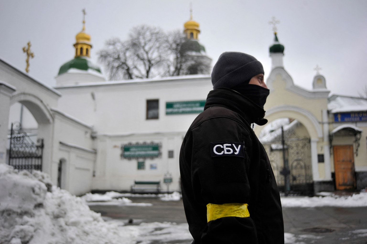 9 months into the war, Moscow-backed churches in Ukraine get in trouble