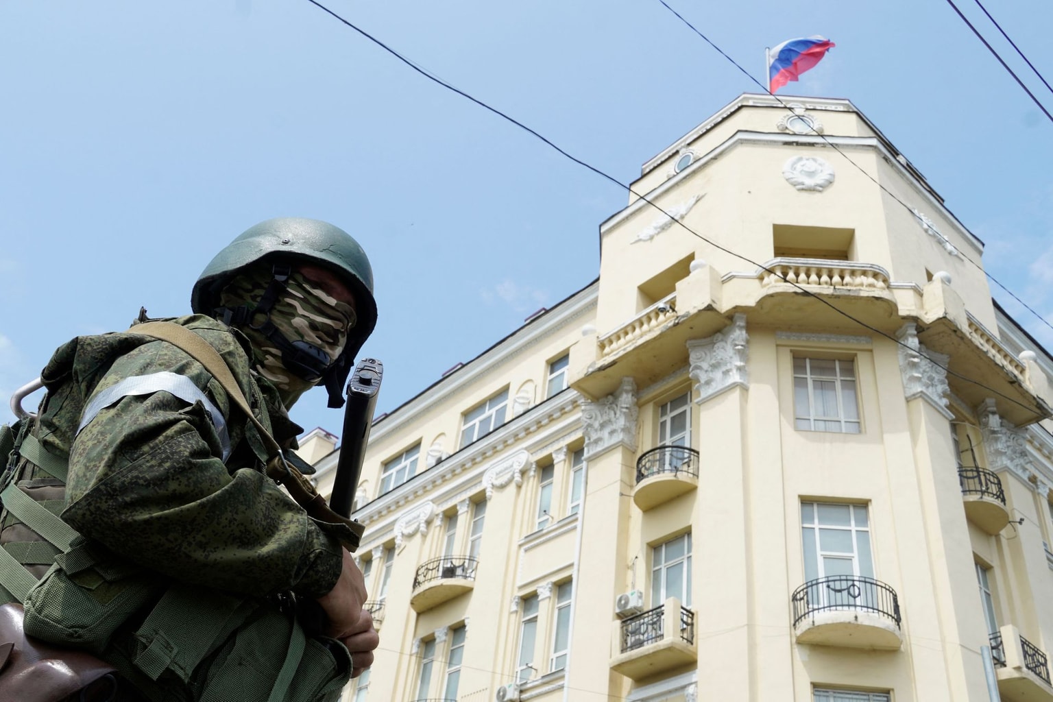 Wagner vehicles reach Lipetsk Oblast, 400 kilometers south of Moscow