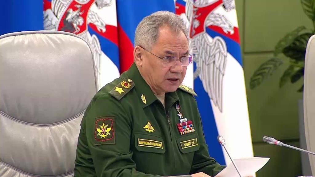 Russian, French defense ministers call for first time since 2022