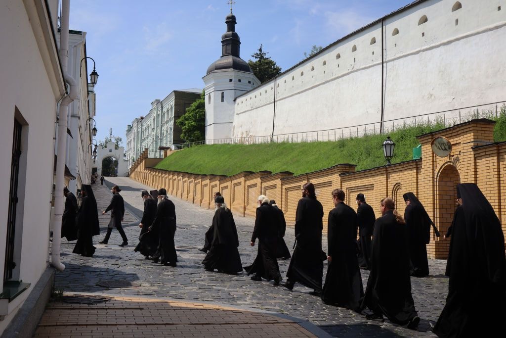 SBU conducts searches at Kyiv Pechersk Lavra, announces charges against associate of Metropolitan Pavlo