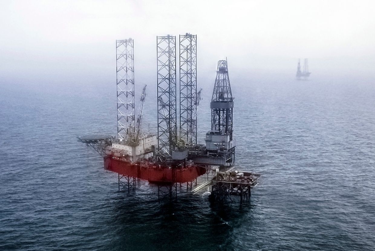 Exclusive: Ukraine pitches US modernizes its largest oil refinery as part of minerals deal