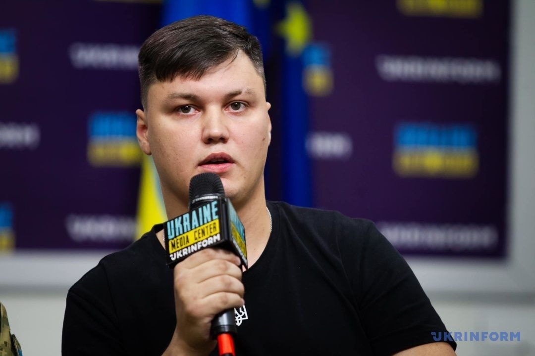 Russian pilot who defected to Ukraine to receive $500,000 reward