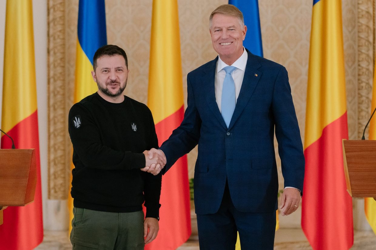 Ukraine signs security agreement with Romania