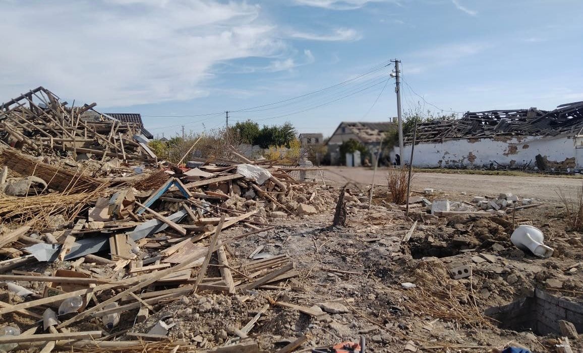 Russian attacks kill 2, injure 20 in Ukraine over past day