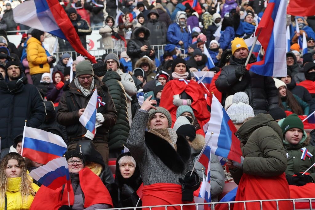 Poll: 71% of Russians think country is on right path, 87% approve of Putin