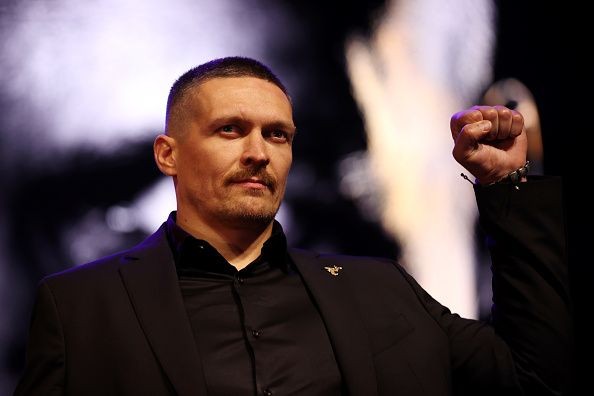 Ukrainian boxer Usyk detained at Krakow airport