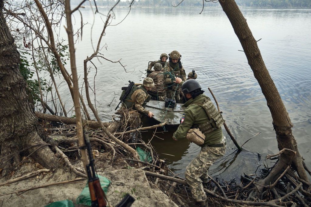 Fighting in Krynky ongoing, but Ukrainian positions 'completely destroyed'