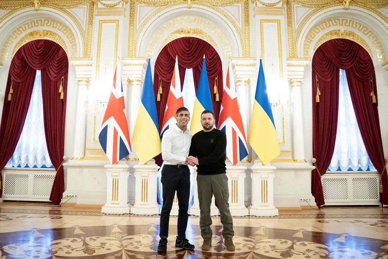 Ukraine war latest: Sunak unveils $3.2 billion package, signs security deal in Kyiv