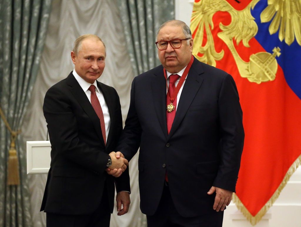Russian oligarch Usmanov elected to head International Fencing Federation despite US, EU sanctions