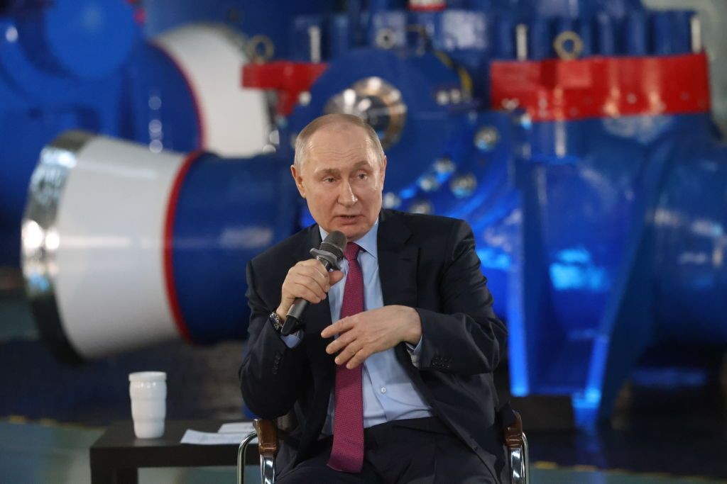 Putin orders FSB to hunt Russians who fight for Ukraine
