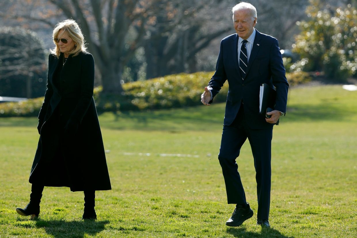 Biden says he is ready to meet House speaker to discuss Ukraine aid