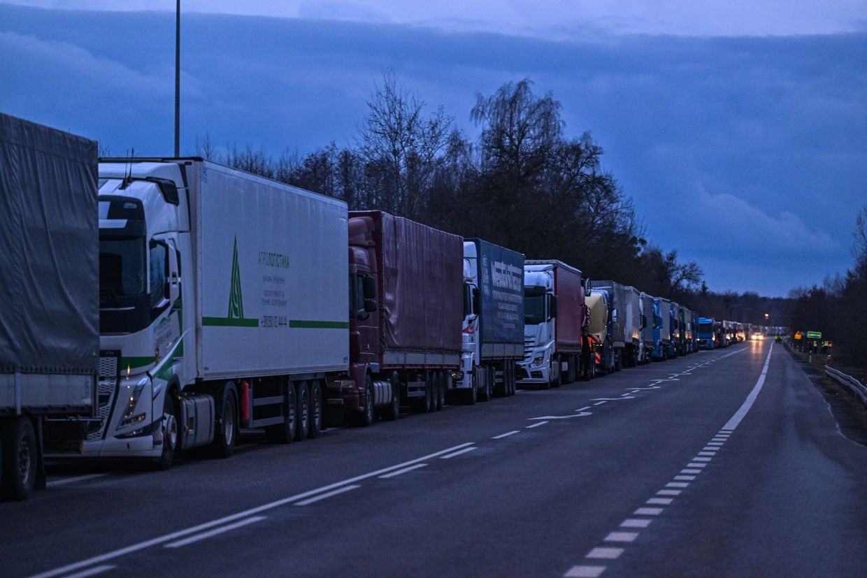 Polish protesters to resume blockade at Ukraine's border, Ukrainian Border Guard warns