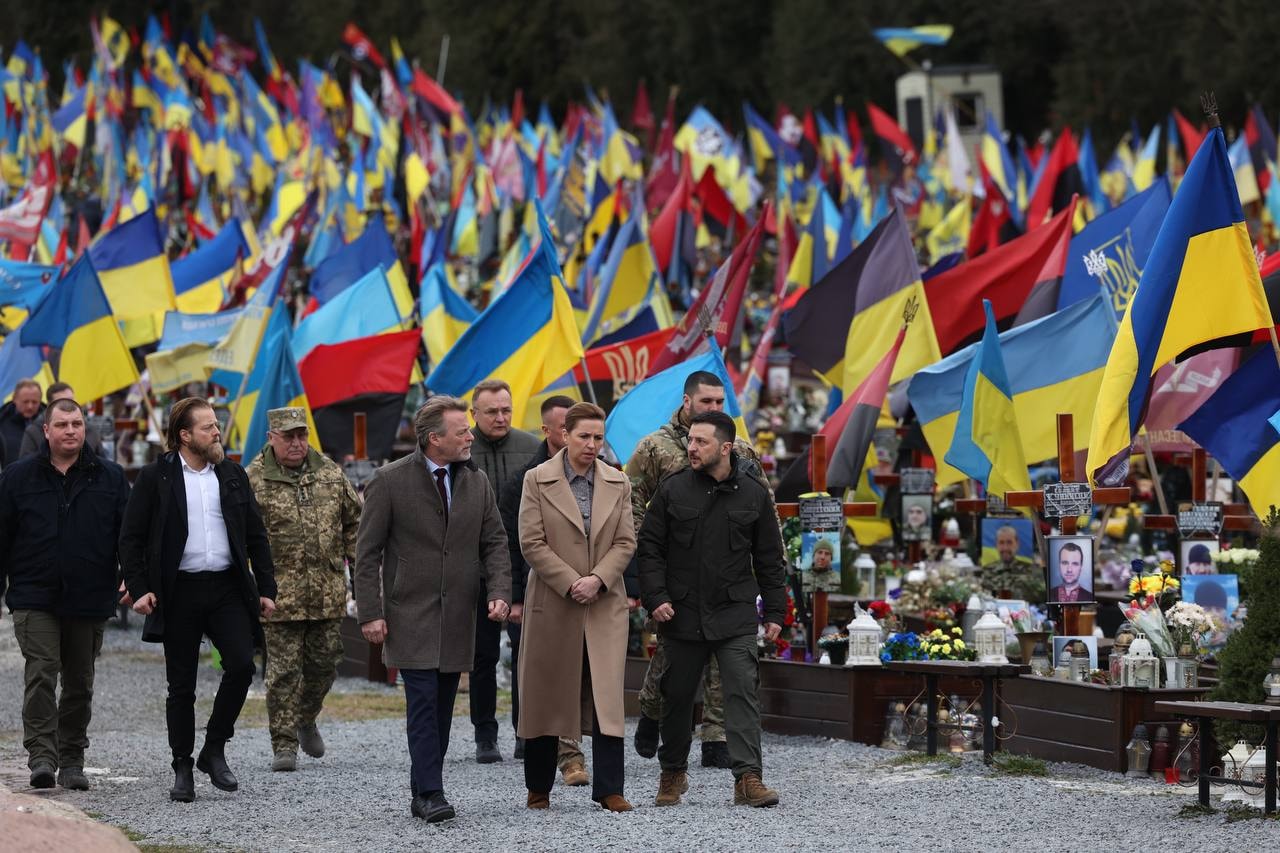 Zelensky, Danish PM meet in Lviv
