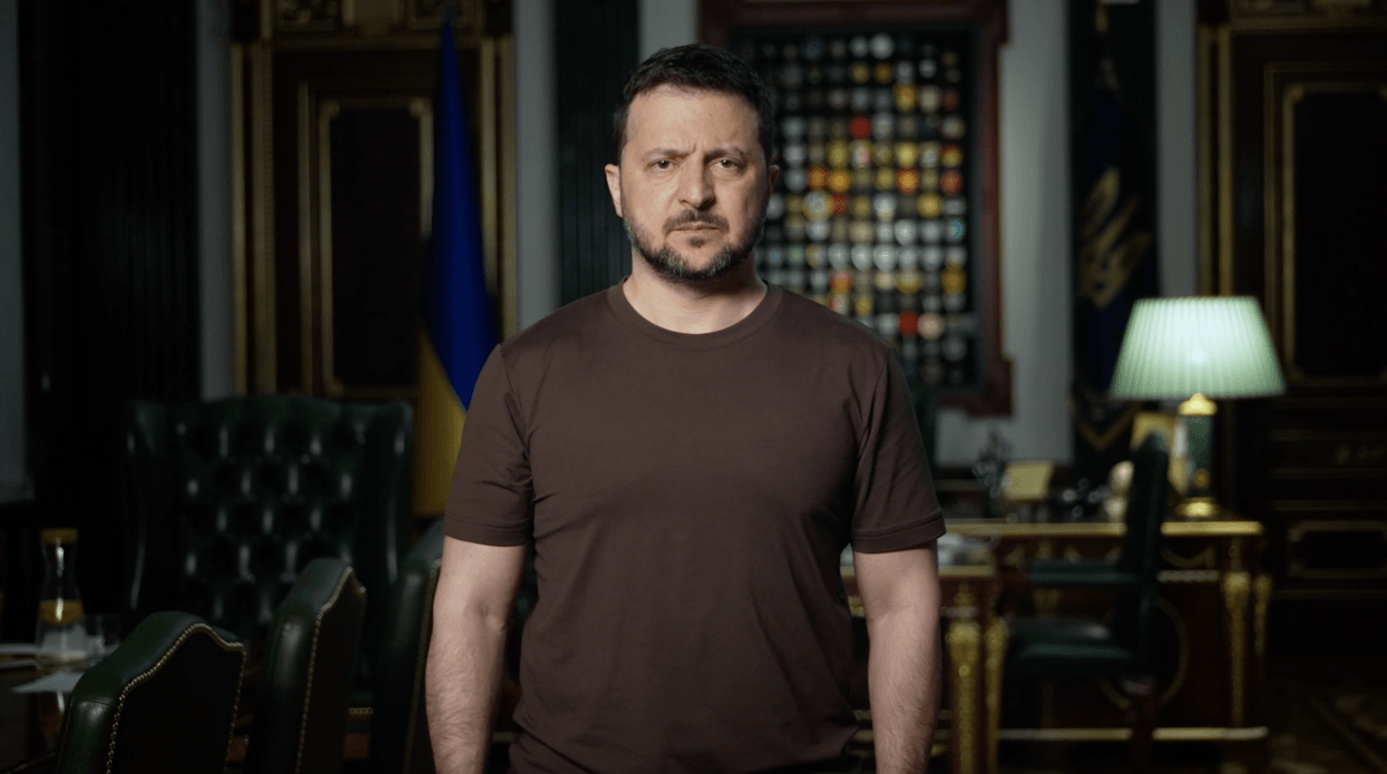 Zelensky dismisses pope's call for Ukraine to raise white flag