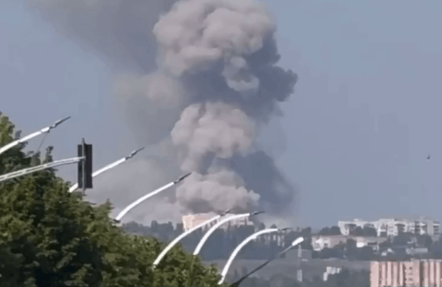 Governor: Ukraine strikes Russian base in occupied Luhansk's suburb