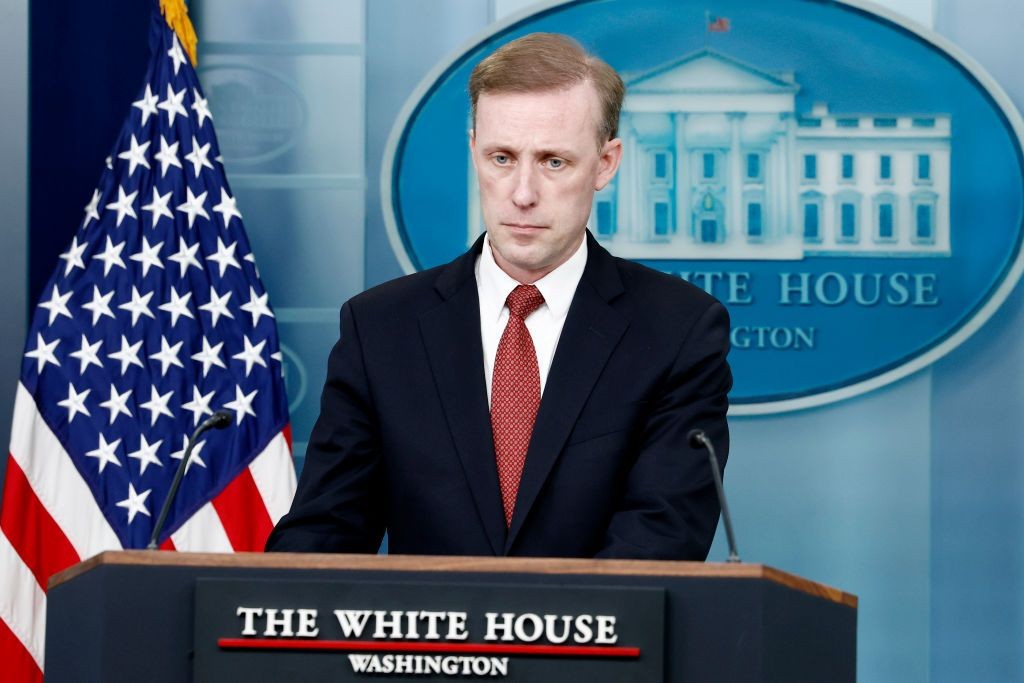 White House planning new weapons, sanctions package in last-minute effort to aid Ukraine, Sullivan says