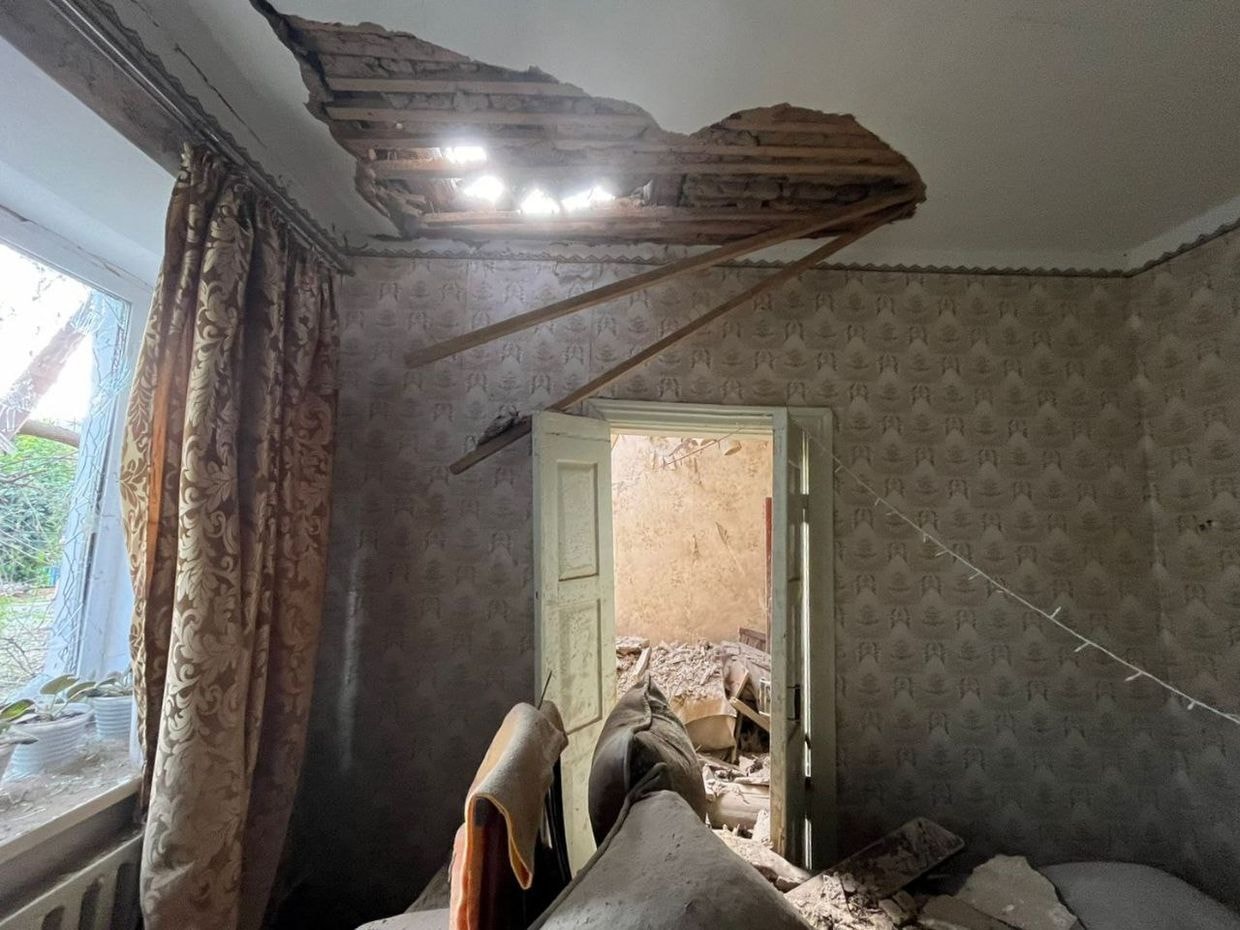Russian attack in Nikopol injures woman