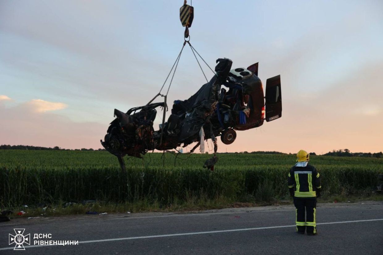 14 killed, 1 injured in road accident in Rivne Oblast, Interior Minister says