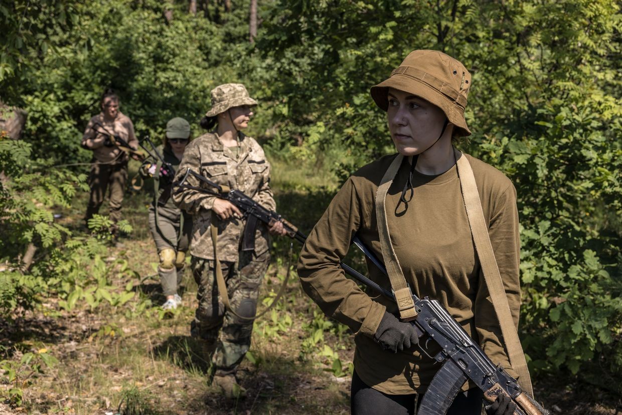 Women account for 21% of applicants at Ukraine's army recruitment centers