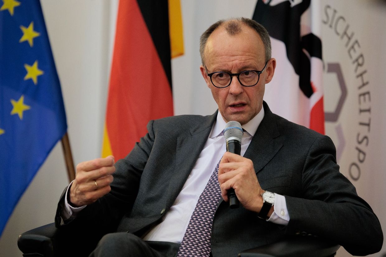 Discussions about German peacekeepers in Ukraine 'irresponsible,' opposition leader says