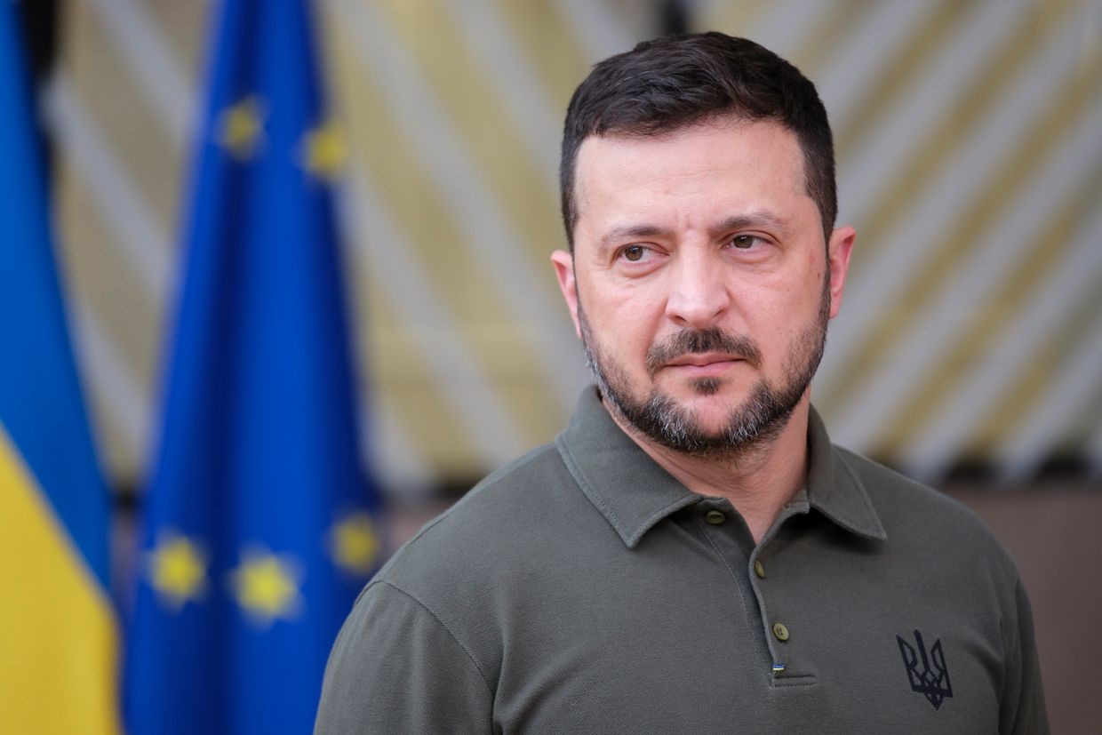 EU suspends Ukrainian language interpreter suspected of spying on Zelensky for Russia, Le Monde reports