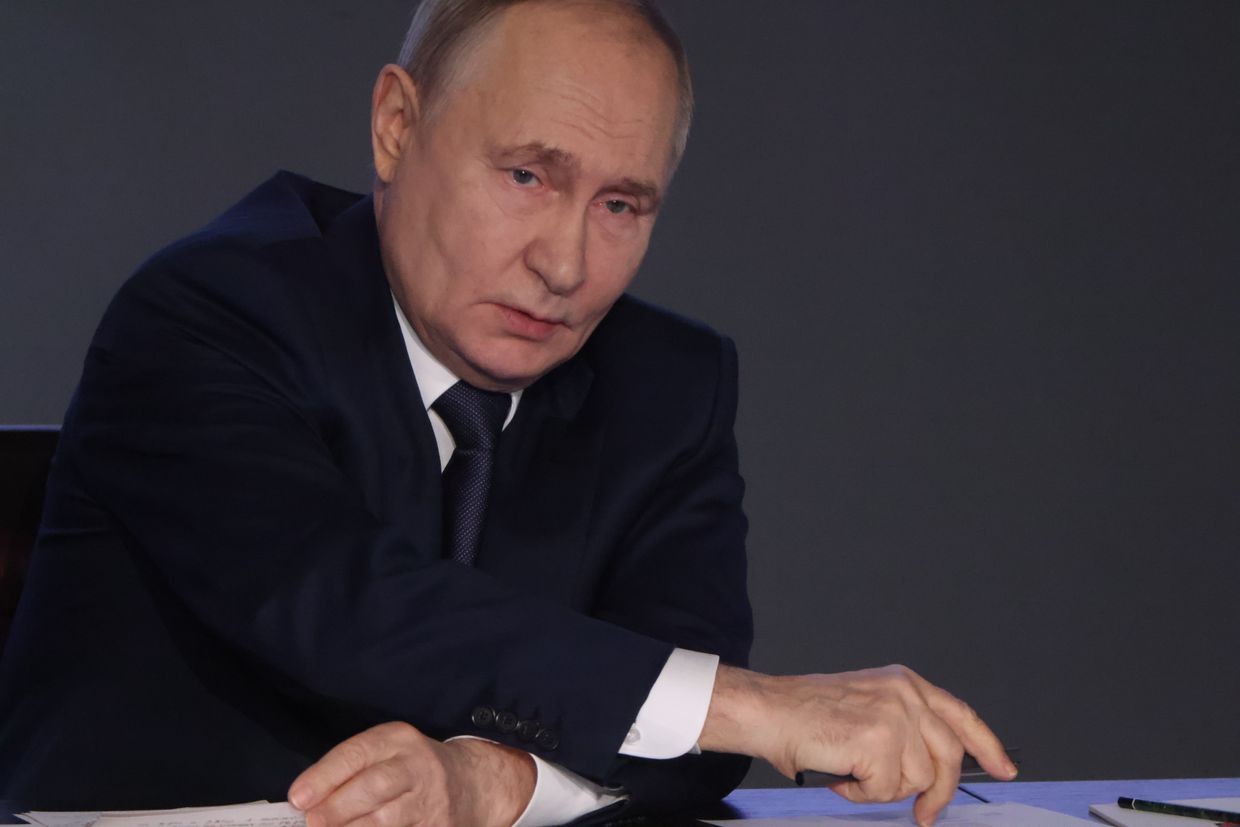 Putin unfazed by Trump's threats, plans to fight on in Ukraine, Reuters reports