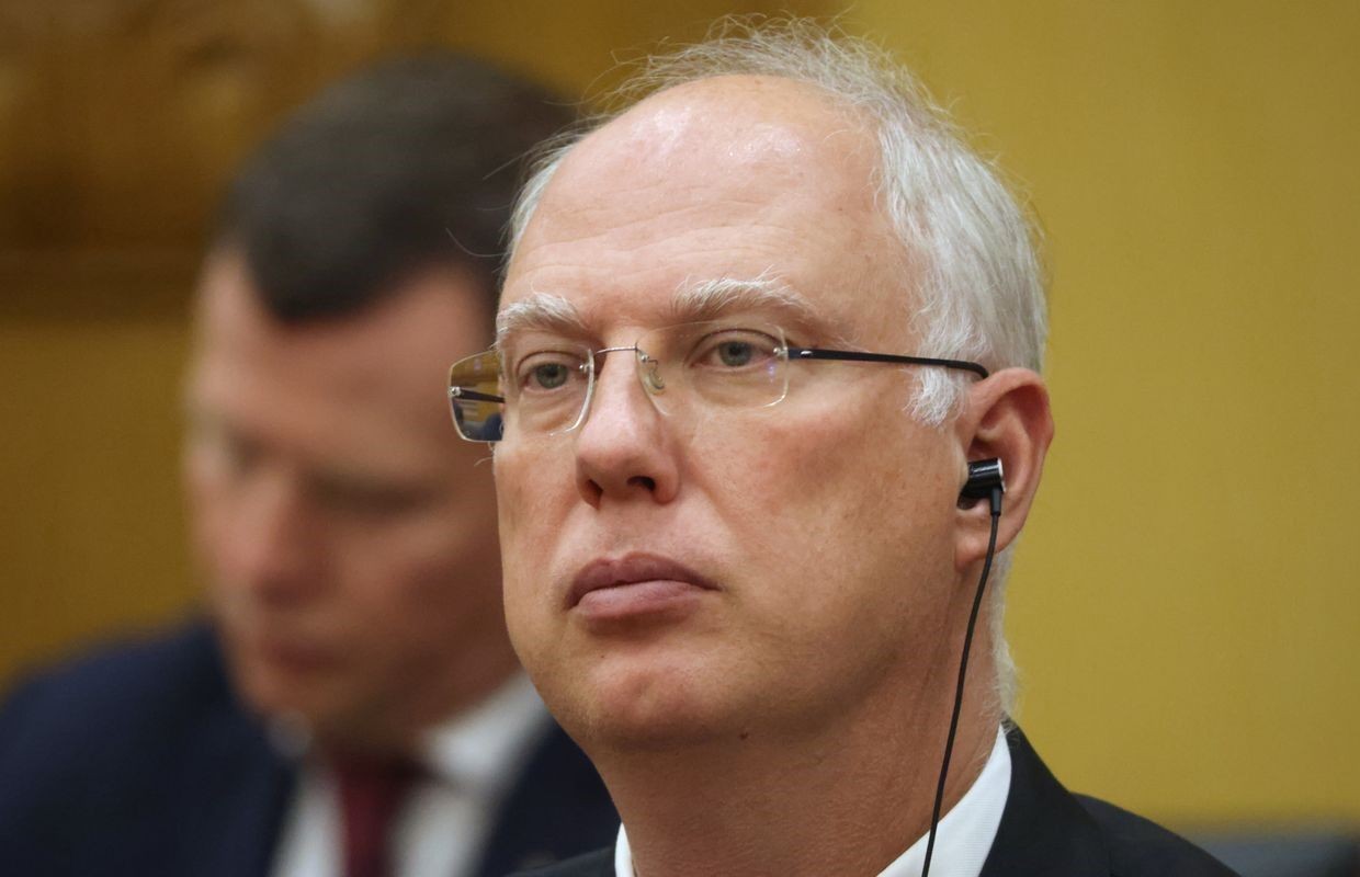 Russia seeks sanctions relief, resource deal with US via negotiator Dmitriev, Zelensky says