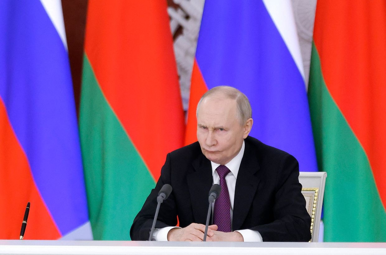 Putin grants Belarusians residing in Russia right to vote, run in local elections