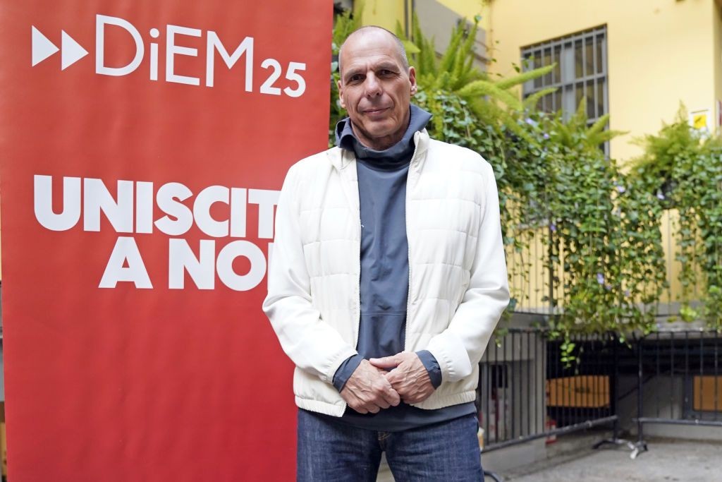 Yanis Varoufakis photo