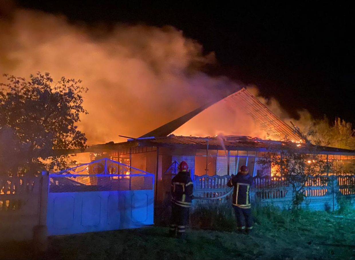 Russian attacks across Ukraine kill 2, injure 19 over past day