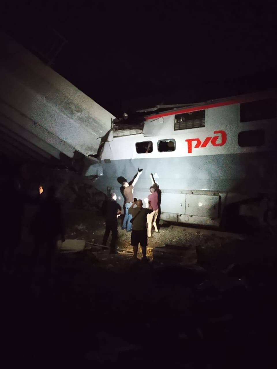 Mass casualties after Russian train derailment and bridge collapse in Bryansk Oblast, officials say