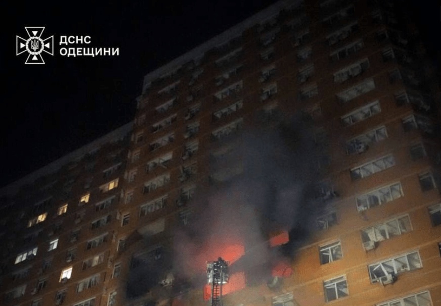 Russian attacks against Ukraine kill 10, injure at least 50 over past day