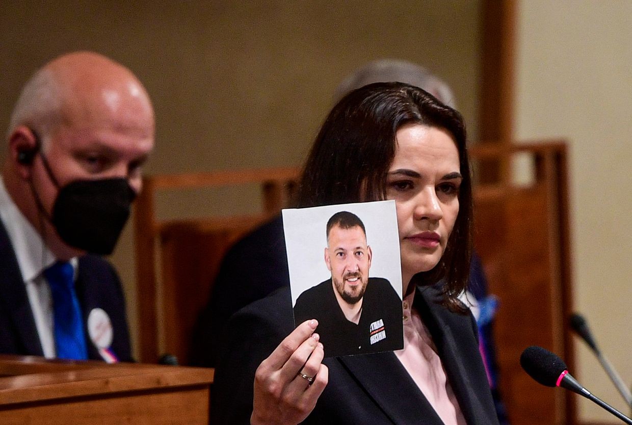 'My husband is free' — Belarus opposition leader Siarhei Tsikhanouski freed after US envoy visits Minsk