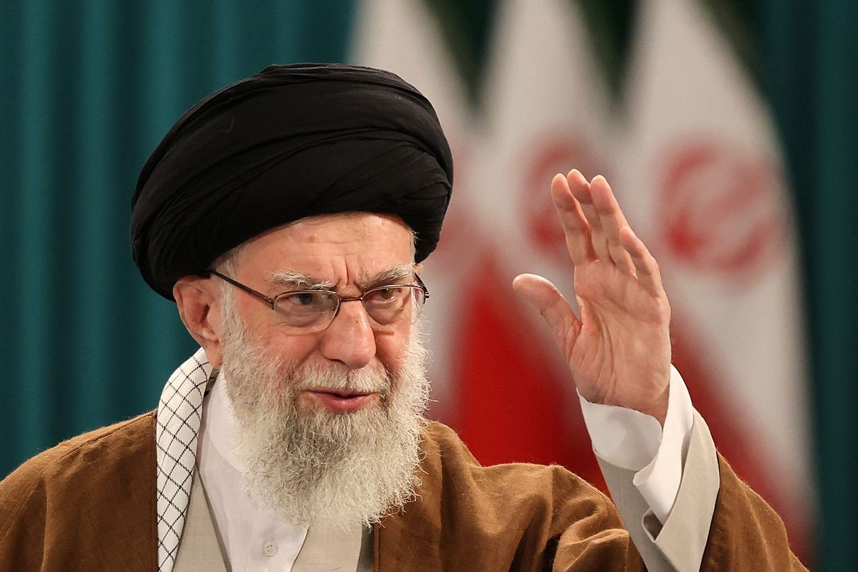 Russia would react 'very negatively' to Iran leader's assassination, Kremlin says
