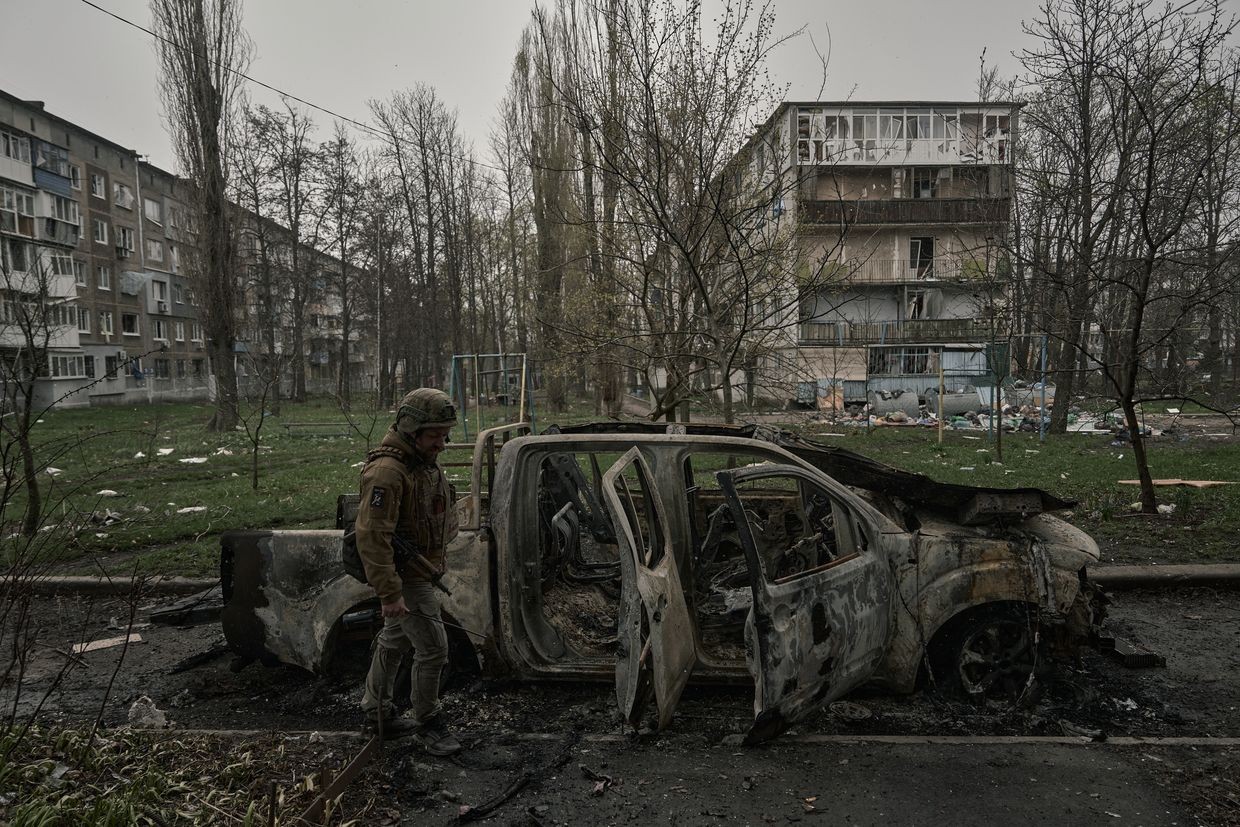Ukraine war latest: Russian troops enter Pokrovsk, Ukrainian 'search and destroy' operation ongoing