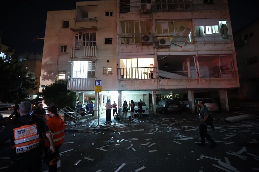 Casualties increase as Iran, Israel continue exchanging strikes