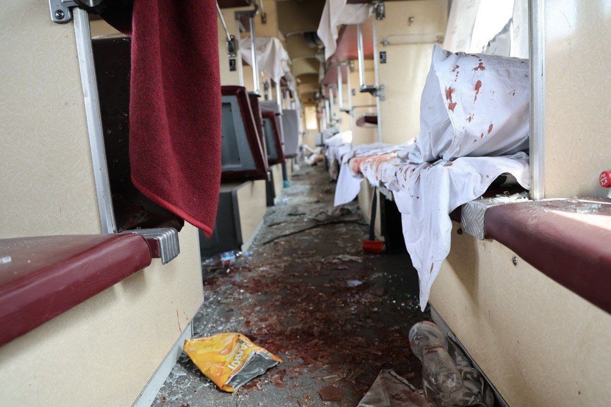 The aftermath of a Russian ballistic missile attack Dnipro on June 24, 2025, that damaged a passenger train (Serhii Lysak/Telegram).