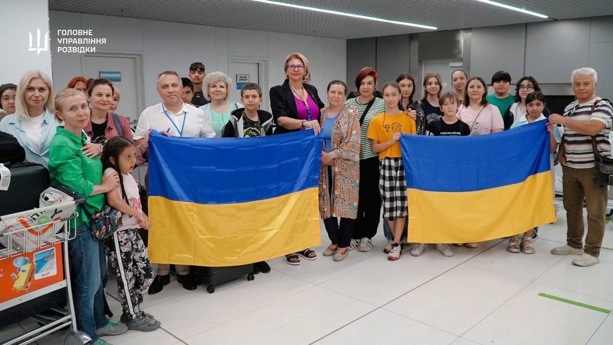 Ukraine evacuates 31 citizens, including 14 children, from Iran