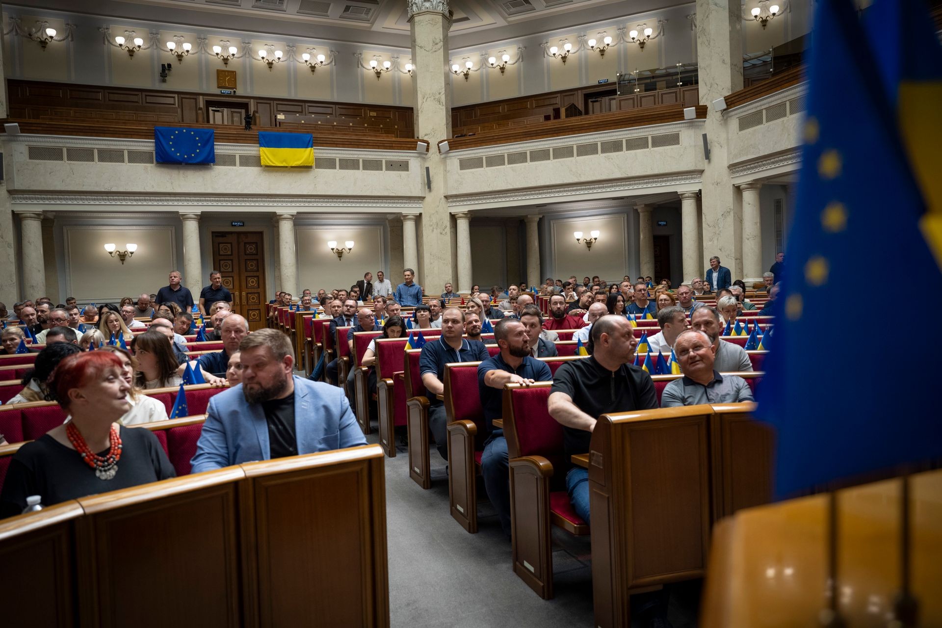 Following street protests, Zelensky signs law restoring independence of anti-graft bodies