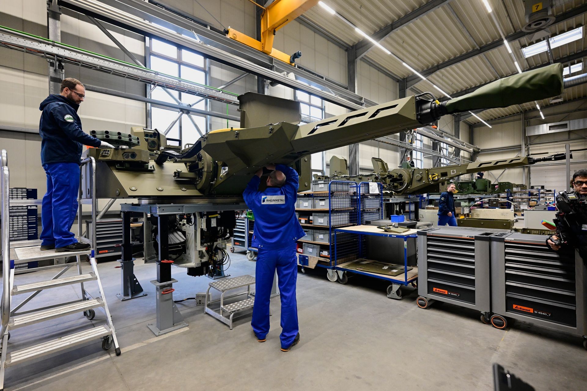 European defense plants growing 3 times faster since Russia's full-scale invasion of Ukraine, FT reports