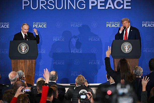 European leaders back Trump's peace effort but say Ukraine must decide its territory