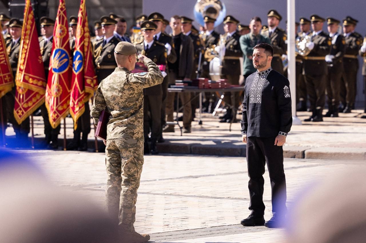 Ukraine strikes long-range with own weapons without coordinating with US, Zelensky says