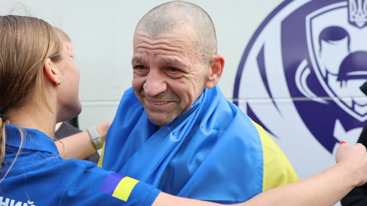 Ukraine, Russia hold prisoner exchange on Independence Day