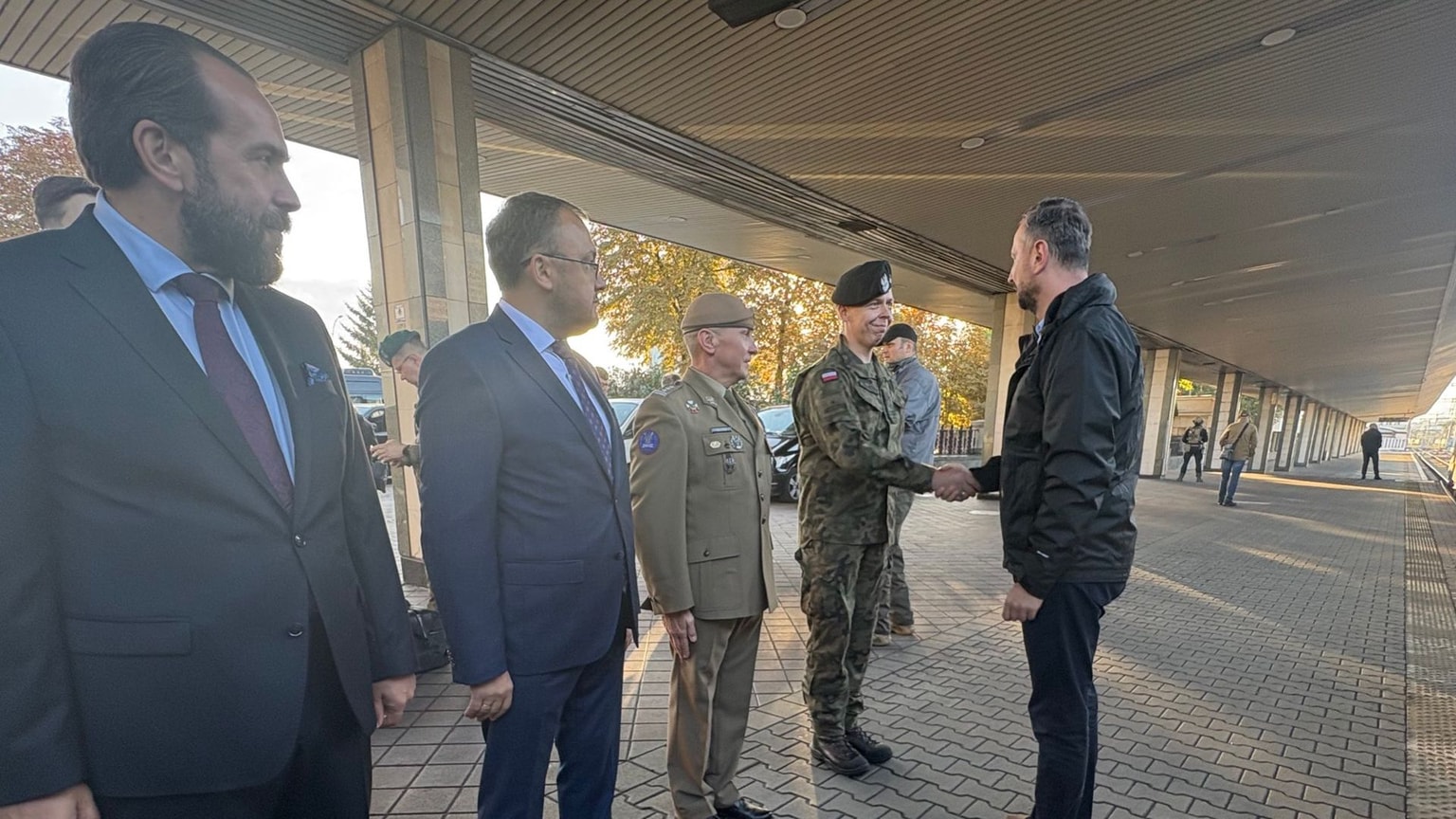Polish defense minister arrives in Kyiv week after Russian drone incursion