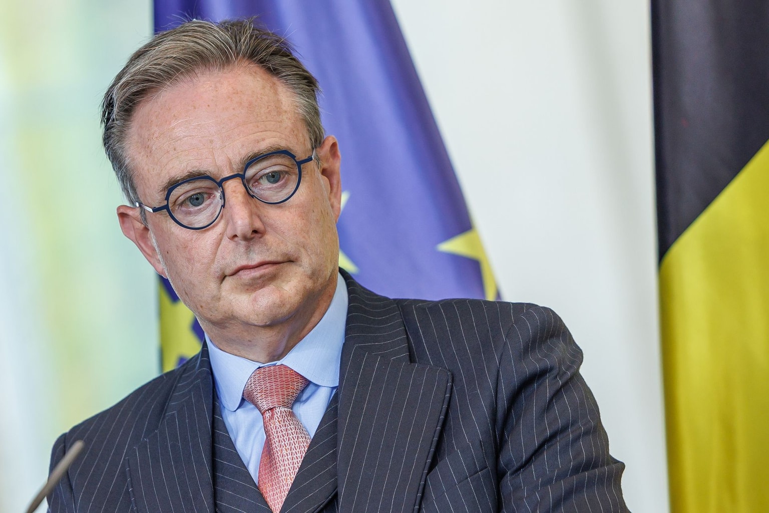 Belgium wants EU to share risks of 140 billion euros Ukraine loan, Politico reports