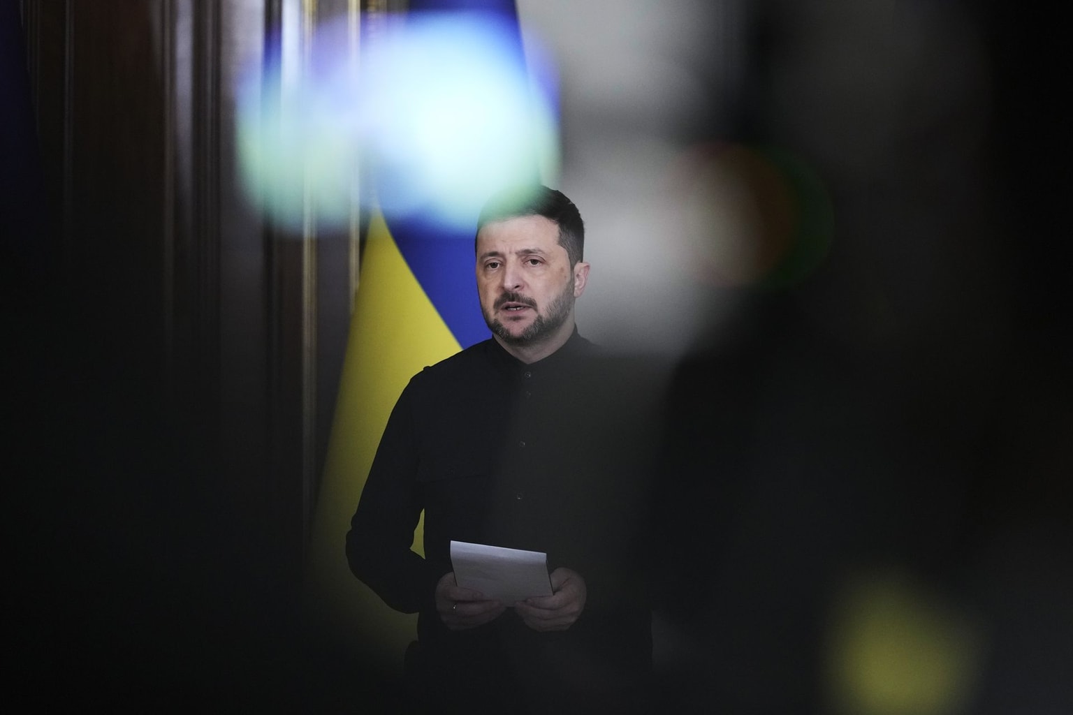 Around 25% of Ukrainians want Zelensky to stay president after war, poll shows